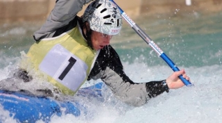  Disfruta de esta emocionanle experiencia de kayak en aguas brava 